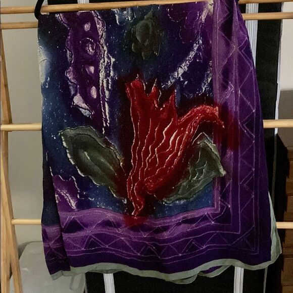 Silk Chiffon Oversized Shawl/Sarong. Multicolor Purple, Red, green & Blue print. - Picture 3 of 6
